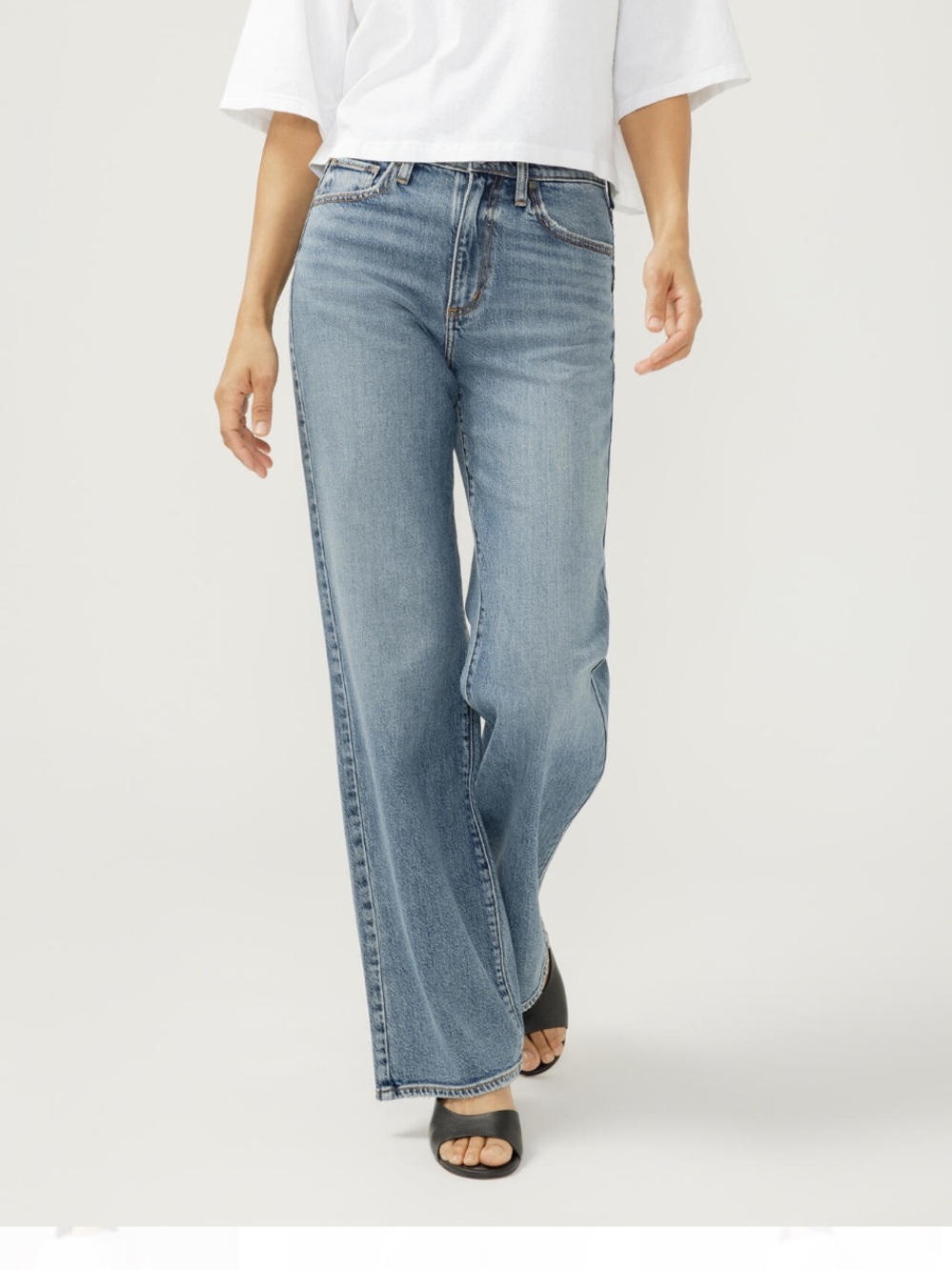 Silver Highly Desirable Light Blue Wide-Leg Women's Jeans 28wist 31 length